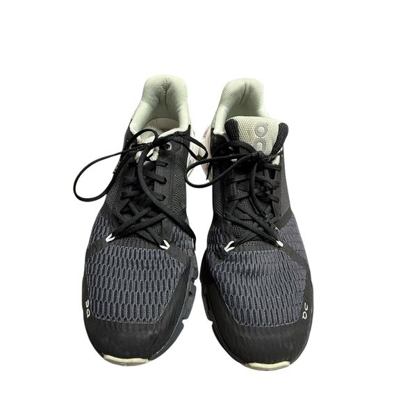 On Cloudflyer 4 Running Shoes Black White Helion CloudTec Women’s Size 10 - Picture 2 of 9